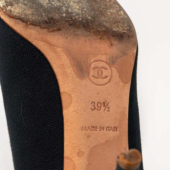 Chanel 06P Black Canvas Camellia-Rosette Pumps - Picture 5 of 10